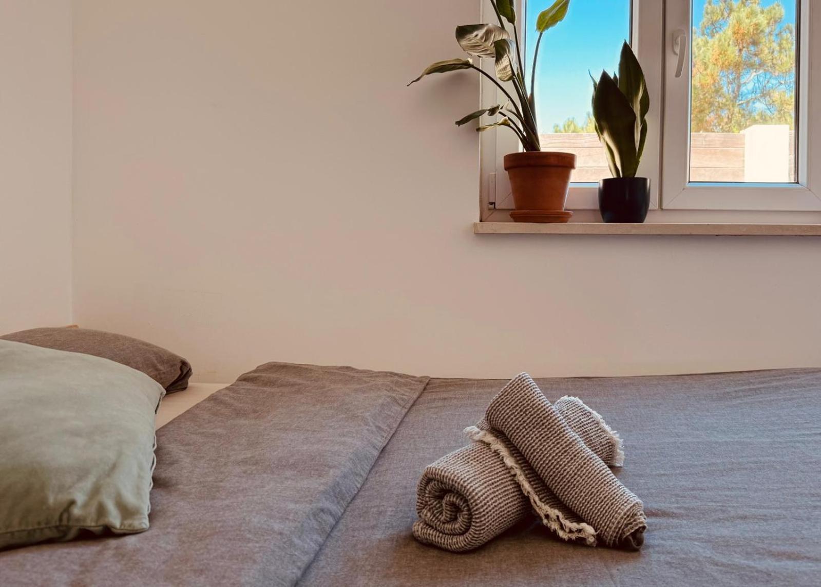 Saone Guesthouse & Coworking Ericeira Exterior photo